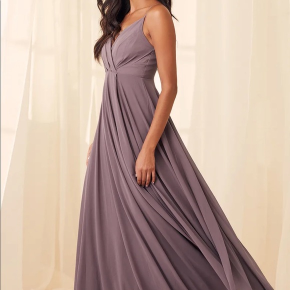 Lulu’s- All about love gown - Picture 2 of 4